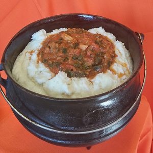 Traditional-Pap-&-Gravy-Potjie