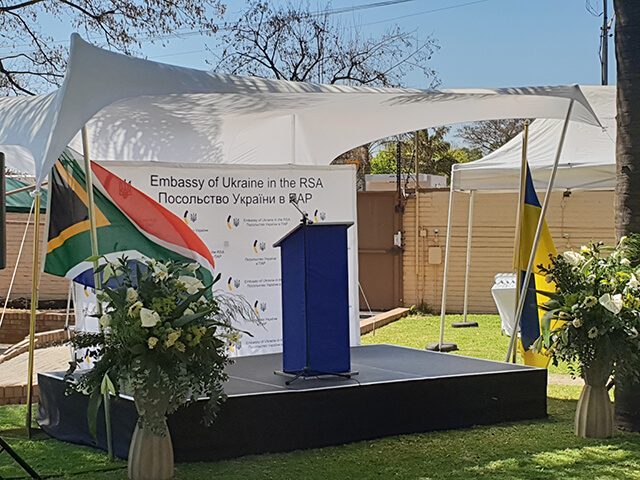 Sound, Flags, Staging